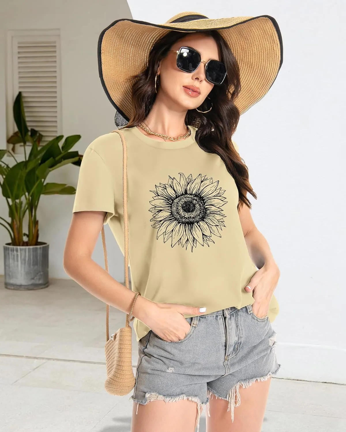 T Shirts for Women Crewneck Short Sleeve Loose Fit Casual Cute Tee Tunic Blouse
