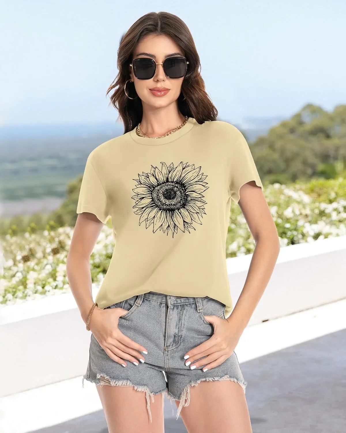 T Shirts for Women Crewneck Short Sleeve Loose Fit Casual Cute Tee Tunic Blouse